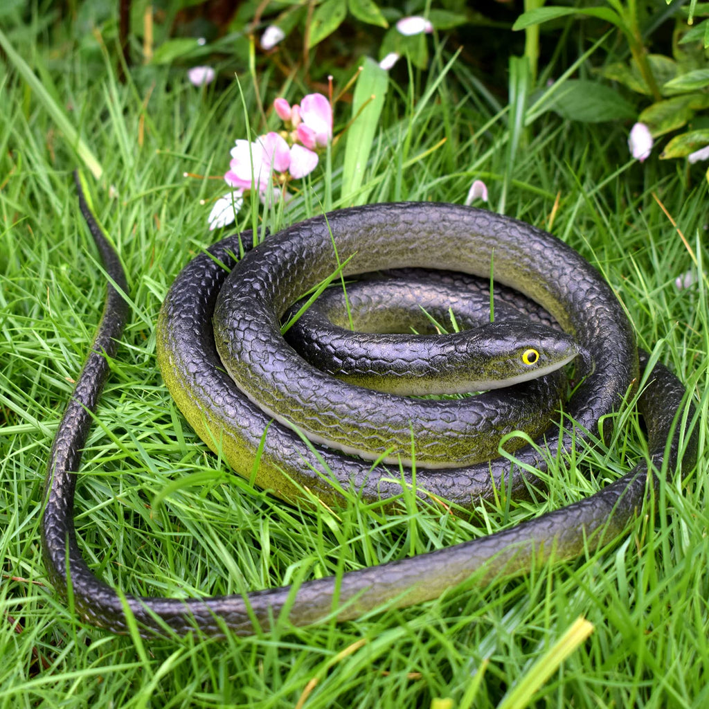 2-Pack 48-Inch Realistic Rubber Snakes – Black Mamba & Cobra for Garden Props, Pranks, and Halloween Decor