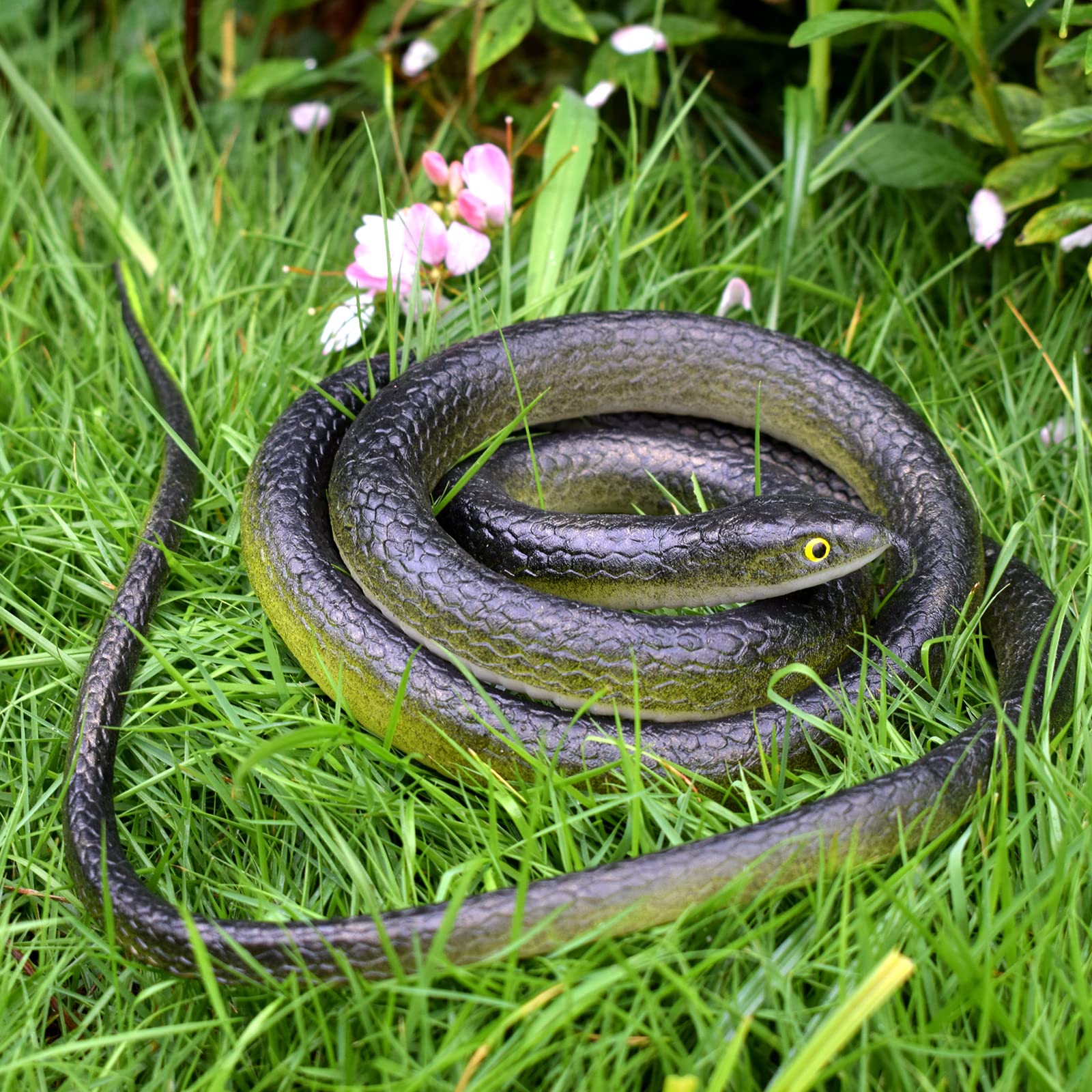 2-Pack 48-Inch Realistic Rubber Snakes – Black Mamba & Cobra for Garden Props, Pranks, and Halloween Decor