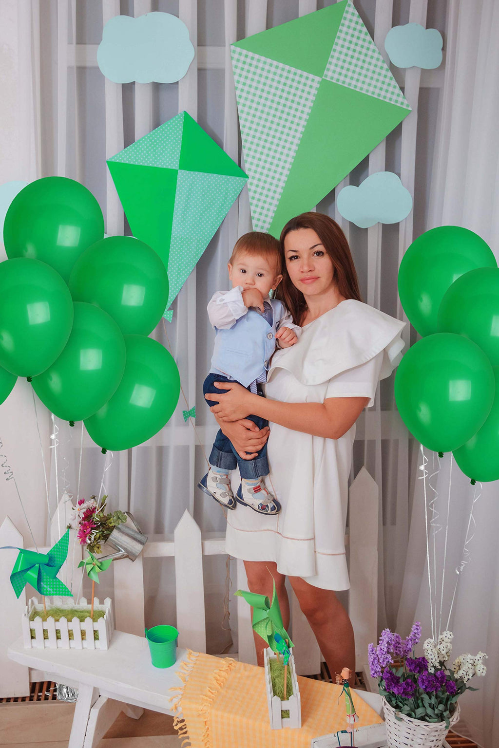36 Emerald Green Latex Balloons 12 Inch – Dark Hunter Green Party Balloons with Ribbon by Treasures Gifted