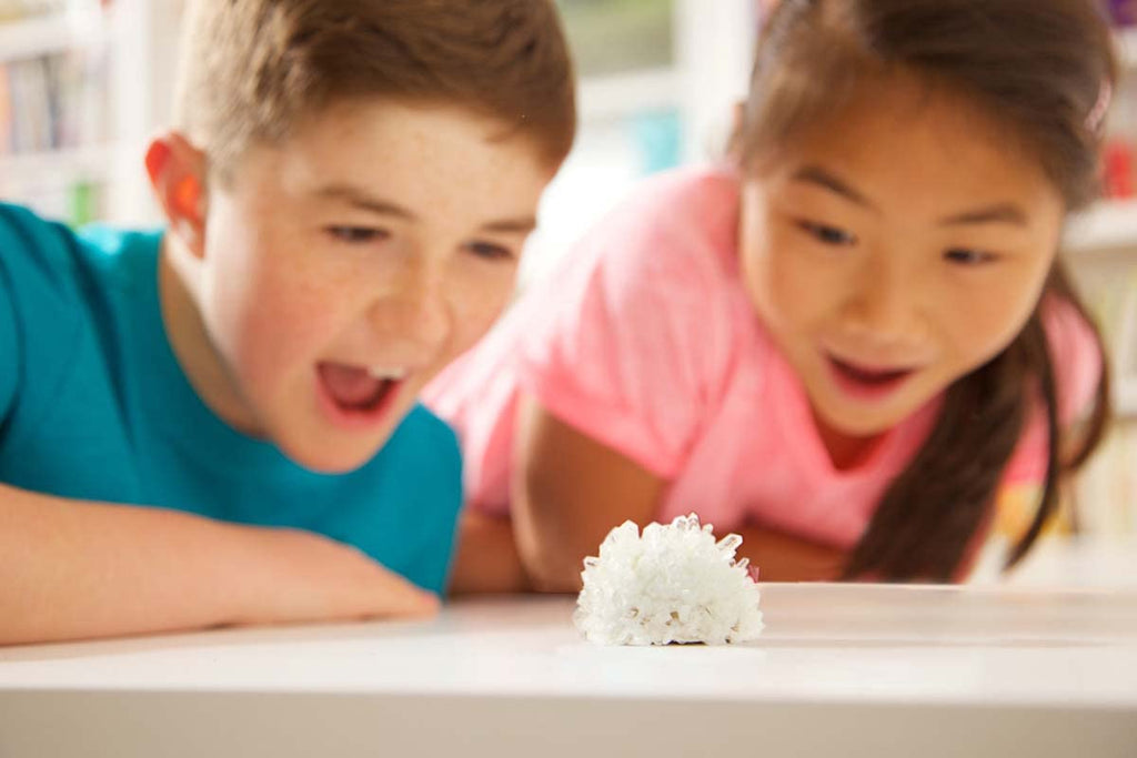 4M Glow Crystal Growing Kit – DIY STEM Science Experiment for Kids & Teens