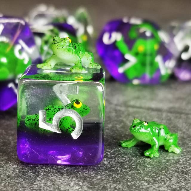 Sage's Portal Green Frog Polyhedral DND Dice Set – Resin Animal Familiar Dice for D&D, Pathfinder, TTRPG