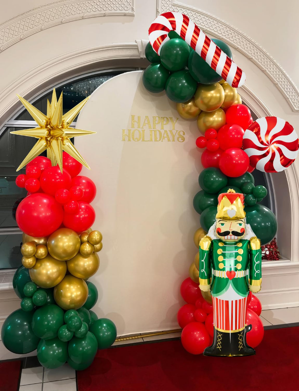 Adeyoo 124-Piece Christmas Balloon Arch Kit – Red, Green & Gold with Nutcracker & Candy Cane Foil Balloons