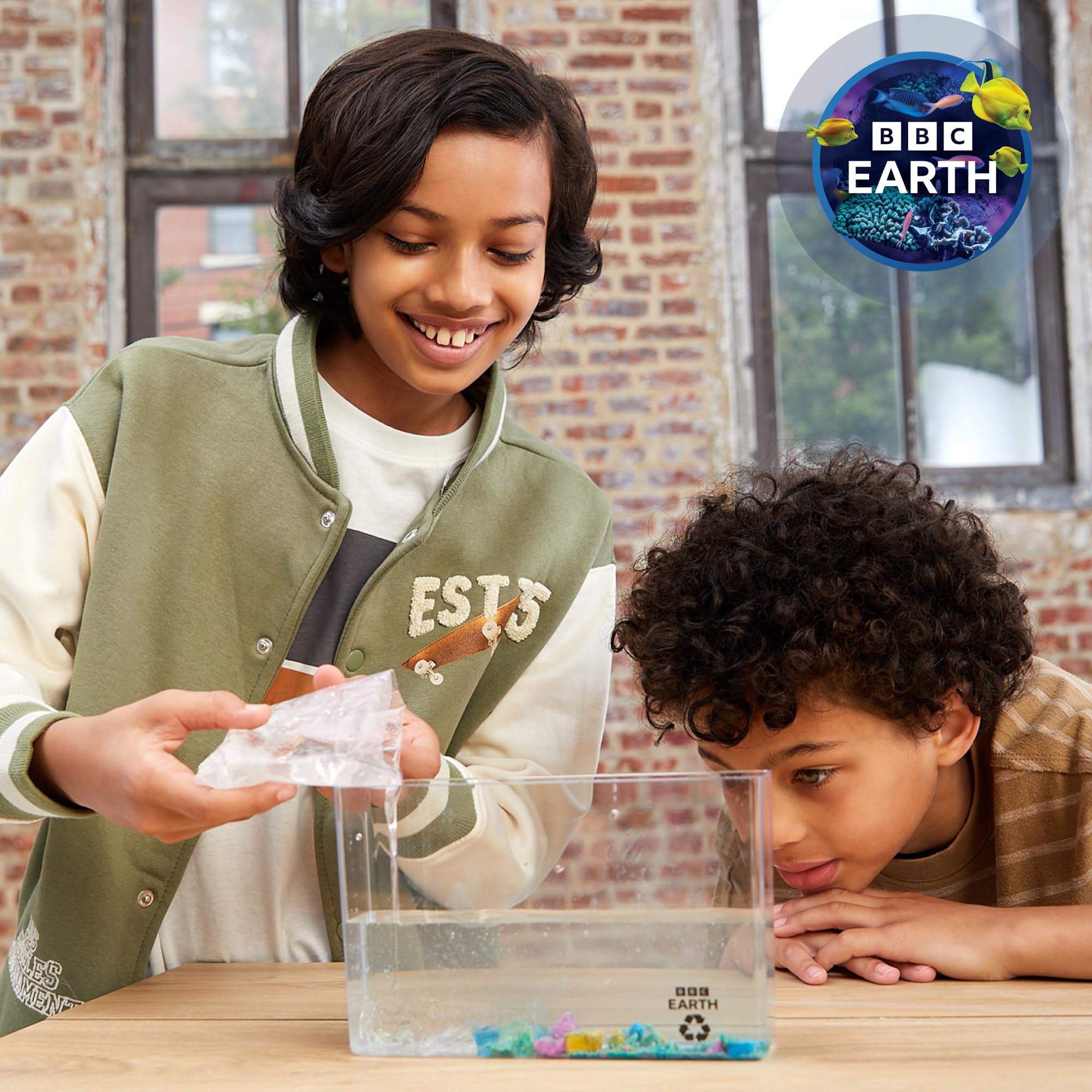 BBC Earth Crystal Aquarium: Colorful Crystal Growing Kit for Kids Ages 6+