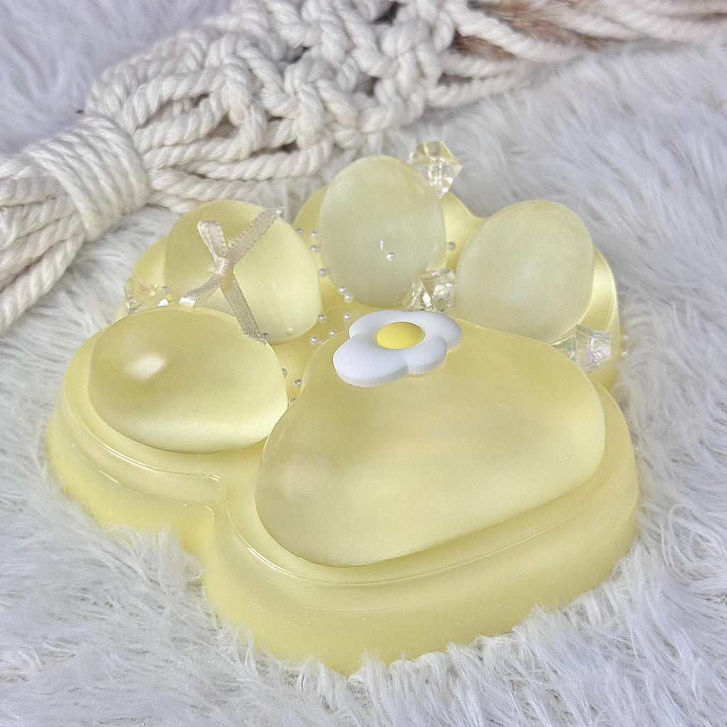 Big Taba Squishy Cat Paw – 5-Inch Yellow Squeeze Toy for Stress Relief & Fidgeting