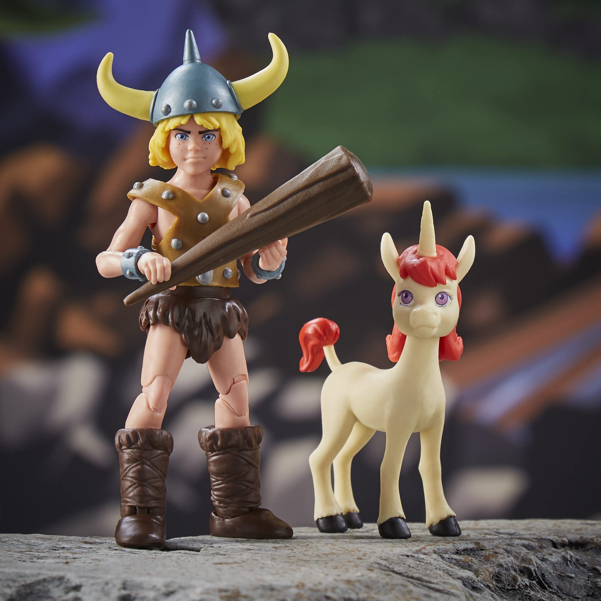 Bobby & Uni 2-Pack Action Figures – Dungeons & Dragons Cartoon Classics 6-Inch Scale with Exclusive d12 Die