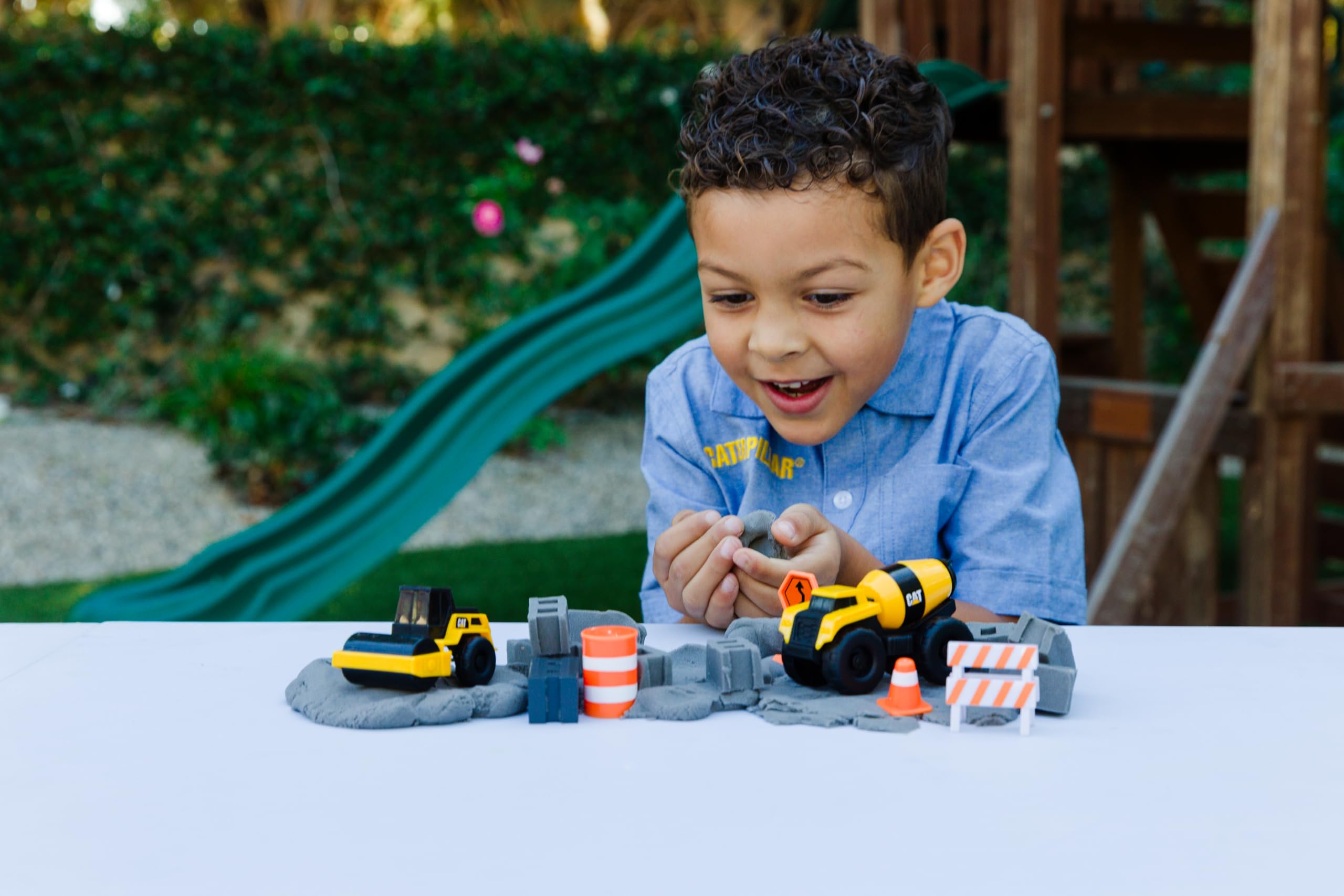 CAT Dig N' Build Concrete Playset – 2 Vehicles, 10 oz Moldable Compound, for Ages 3+