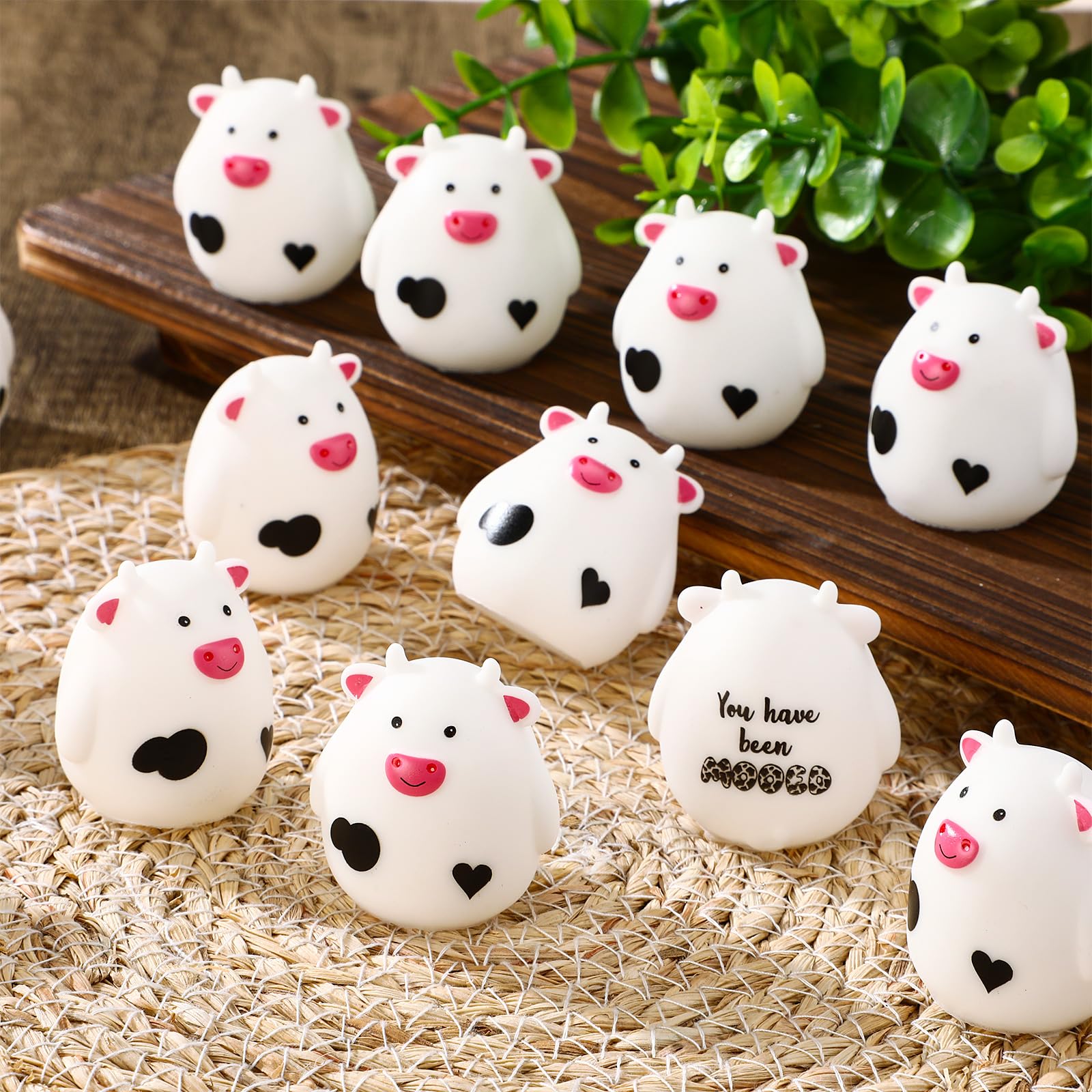 Cholemy 25 Mini Rubber Cow Figurines – Funny Puns, Squeeze Sound, Bulk Cute Gifts