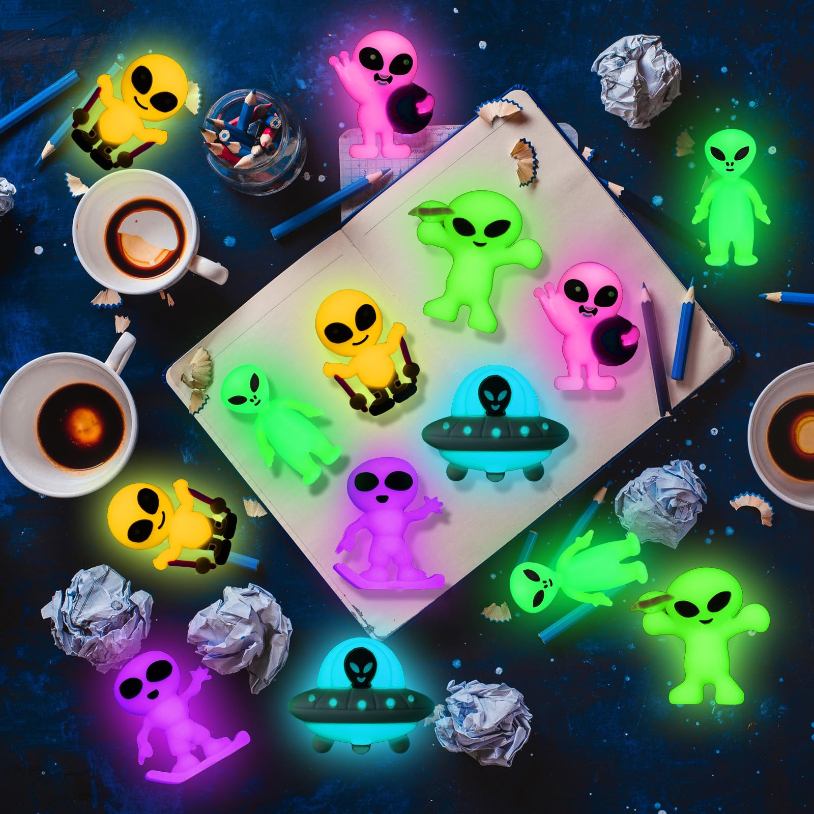 CroBlissful 25-Piece Glowing Alien Figures – 6 Styles for Halloween, Piñata Fillers & Pranks