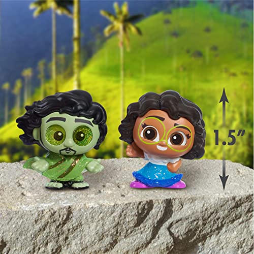 Disney Doorables Encanto Collection Peek – 9 Collectible Figurines in Casa Madrigal Box, Ages 5+