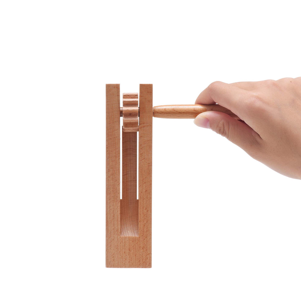 DOMG 2-Pack Wooden Ratchet Noisemaker – Traditional Matraca for Celebrations, Sports, and Parties