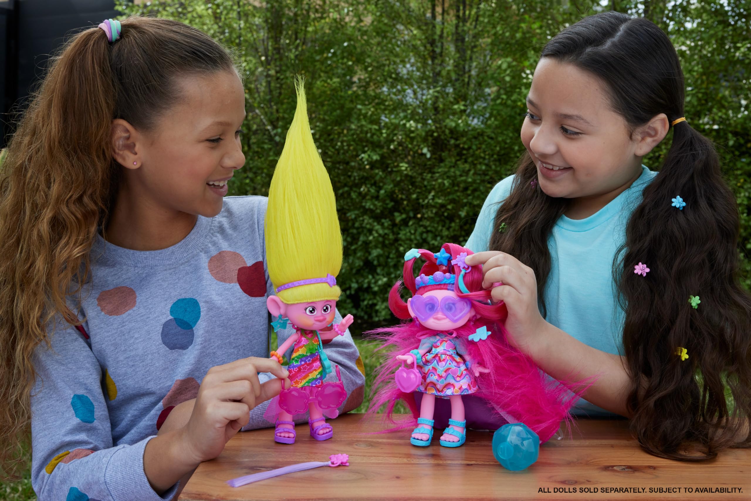 DreamWorks Trolls Band Together Viva Hairsational Reveals Doll with 15+ Pieces