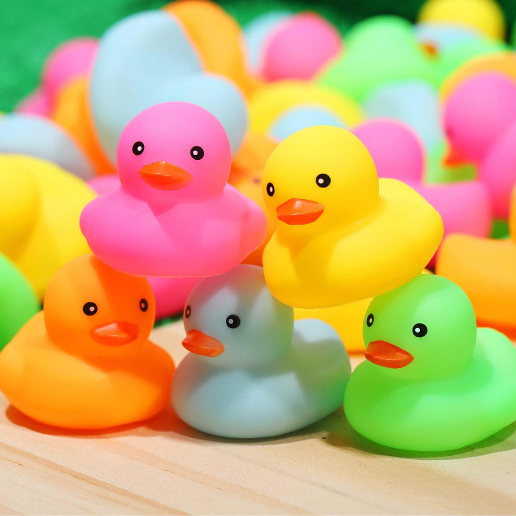 EKisemio 50-Pack Mini Rubber Ducks – Multicolor Squeaky Bath Toys for Parties, Pool, and Classroom Prizes