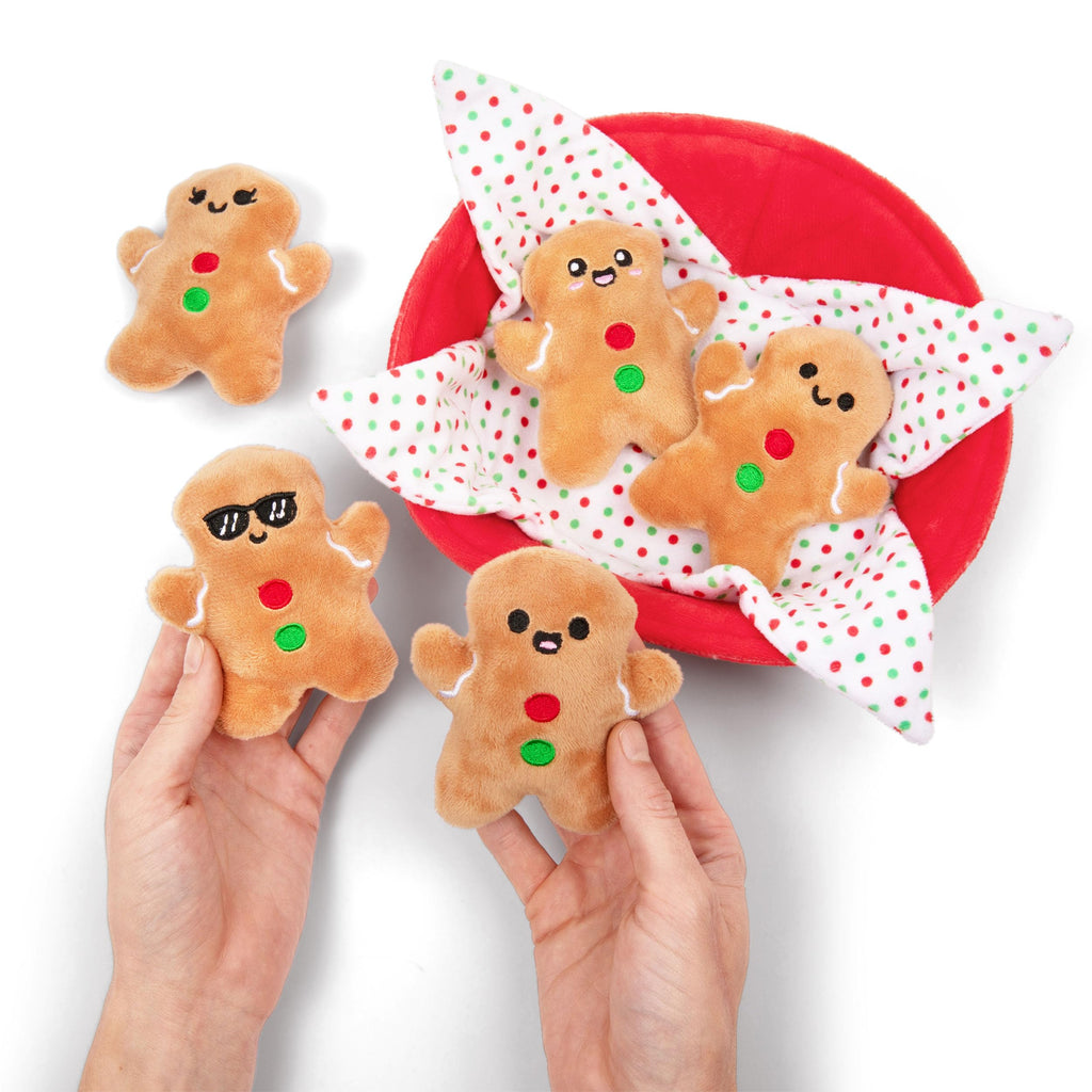 Five Gingerbread Plush Toys with Individual Personalities and Soft Carrier Basket by Relatable
