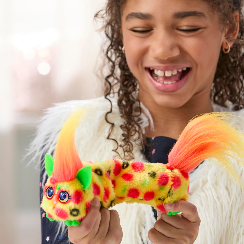 FURBY DJ Furblets Pepp-Oh-Roni: Stretchy Mini Plush Toy with Sound Effects and Furbish Language