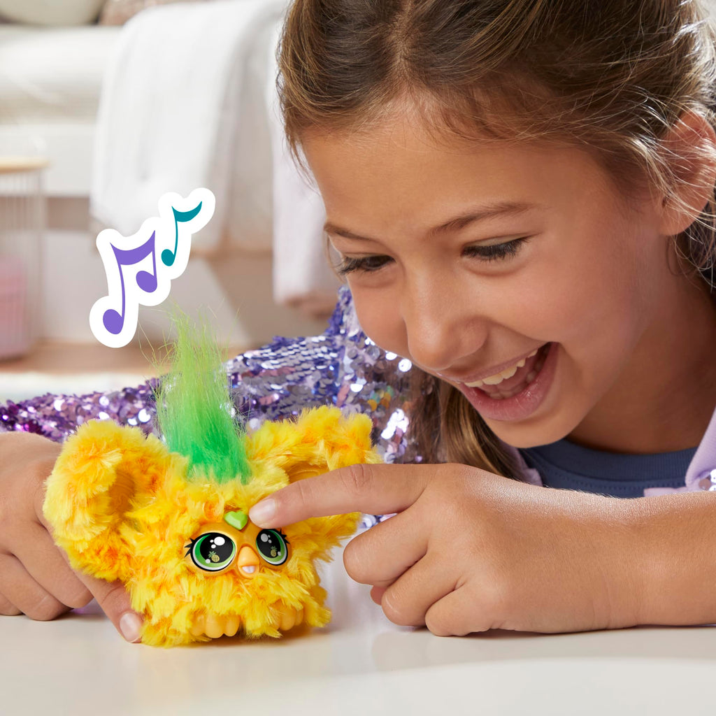 Furby Furblets Hoo-Lah Pineapple Mini Friend – 45+ Sounds, Speaks Furbish, Keychain Clip for Kids Ages 6+