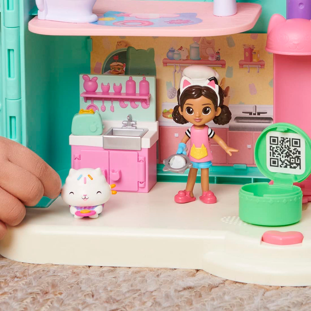 Gabby's Dollhouse Lunch and Munch Kitchen Set - Pretend Play Cooking Set with Action Figure and Surprise Accessory