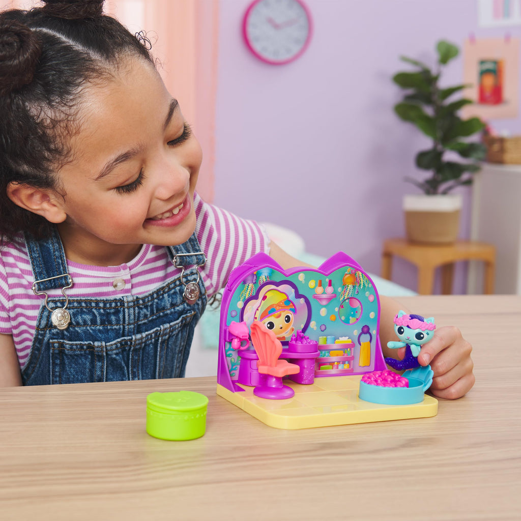 Gabby’s Dollhouse MerCat’s Spa Room Playset with Figure and Accessories