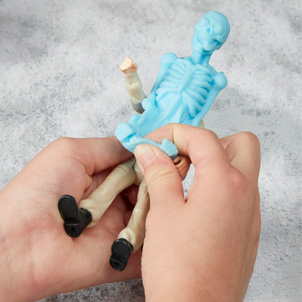 Ghostbusters Fright Features Phoebe Spengler Action Figure with Stretchy Bonesy Ghost and Proton Pack