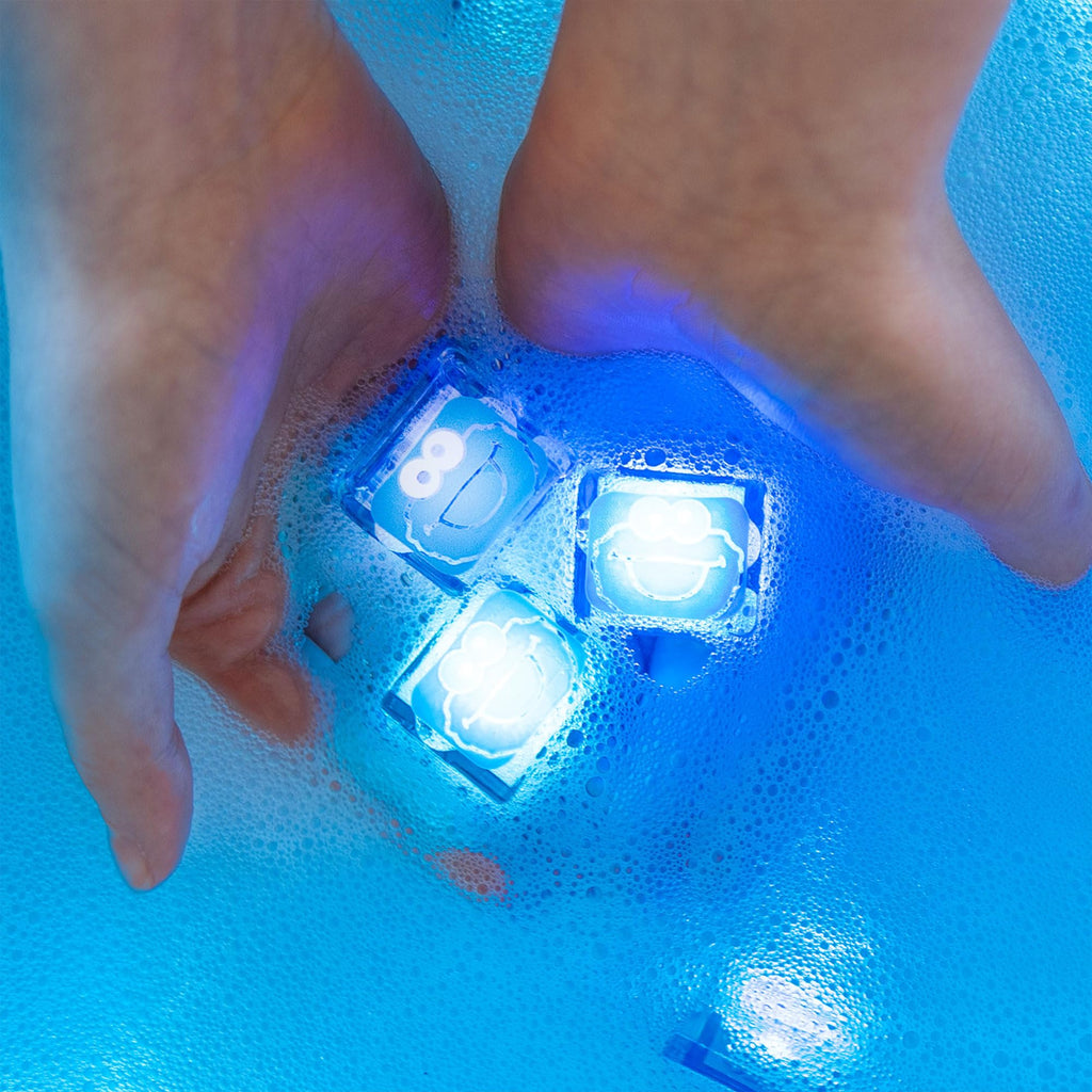 Glo Pals Cookie Monster Bath Toy – 6 Reusable Water-Activated Cubes That Glow Blue
