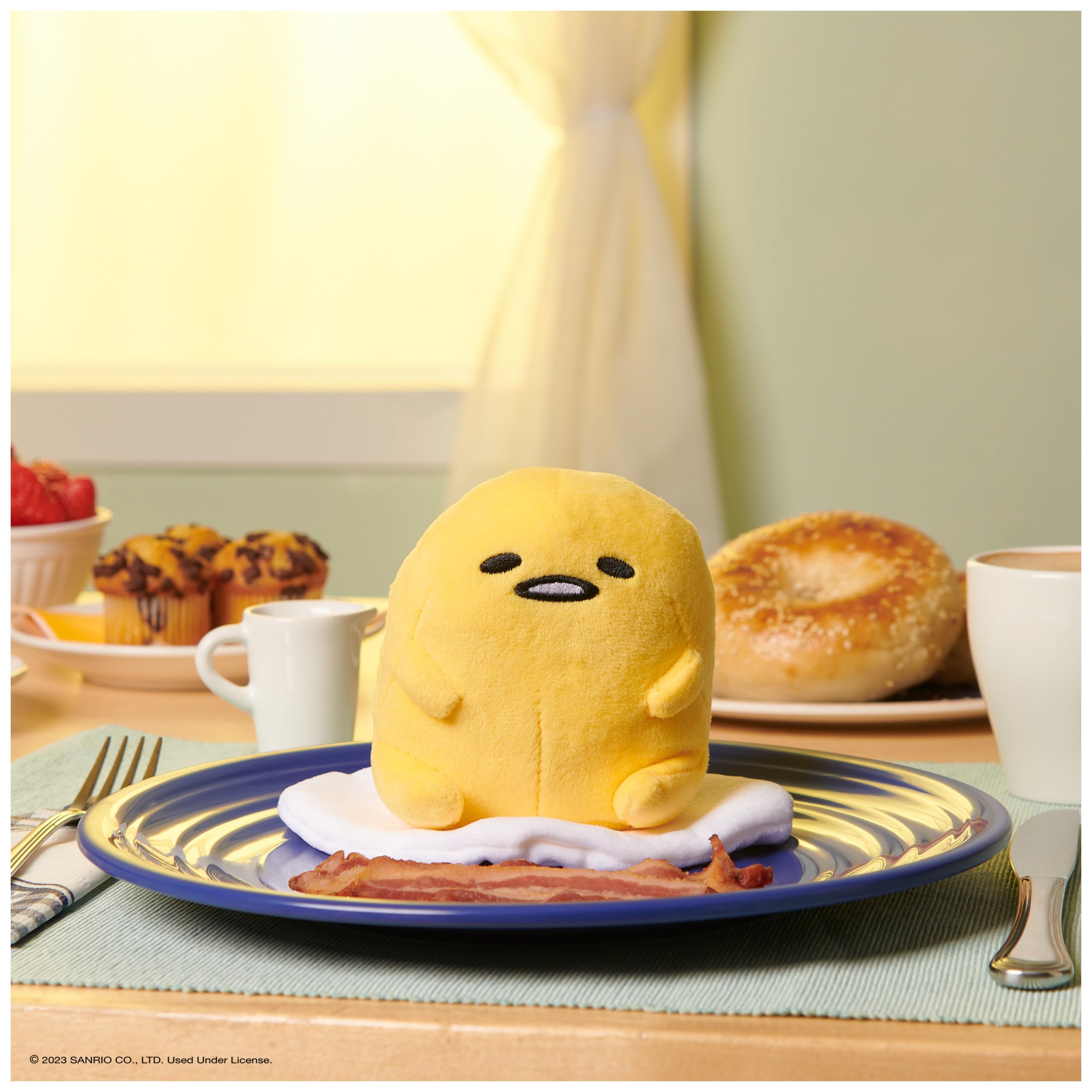 GUND Sanrio Gudetama Sitting Plush 4.25 Inches – Lazy Egg Stuffed Toy for Fans