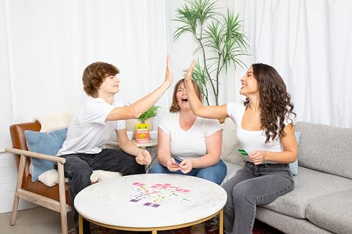 Happy Salmon de Exploding Kittens: Juego de cartas party rápido para 3-8 jugadores