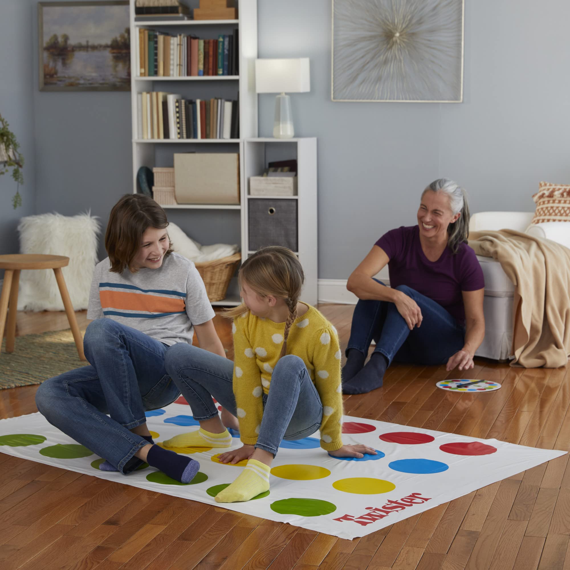 Hasbro Twister Party Game - Classic Family Board Game for 2-4 Players, Ages 6+