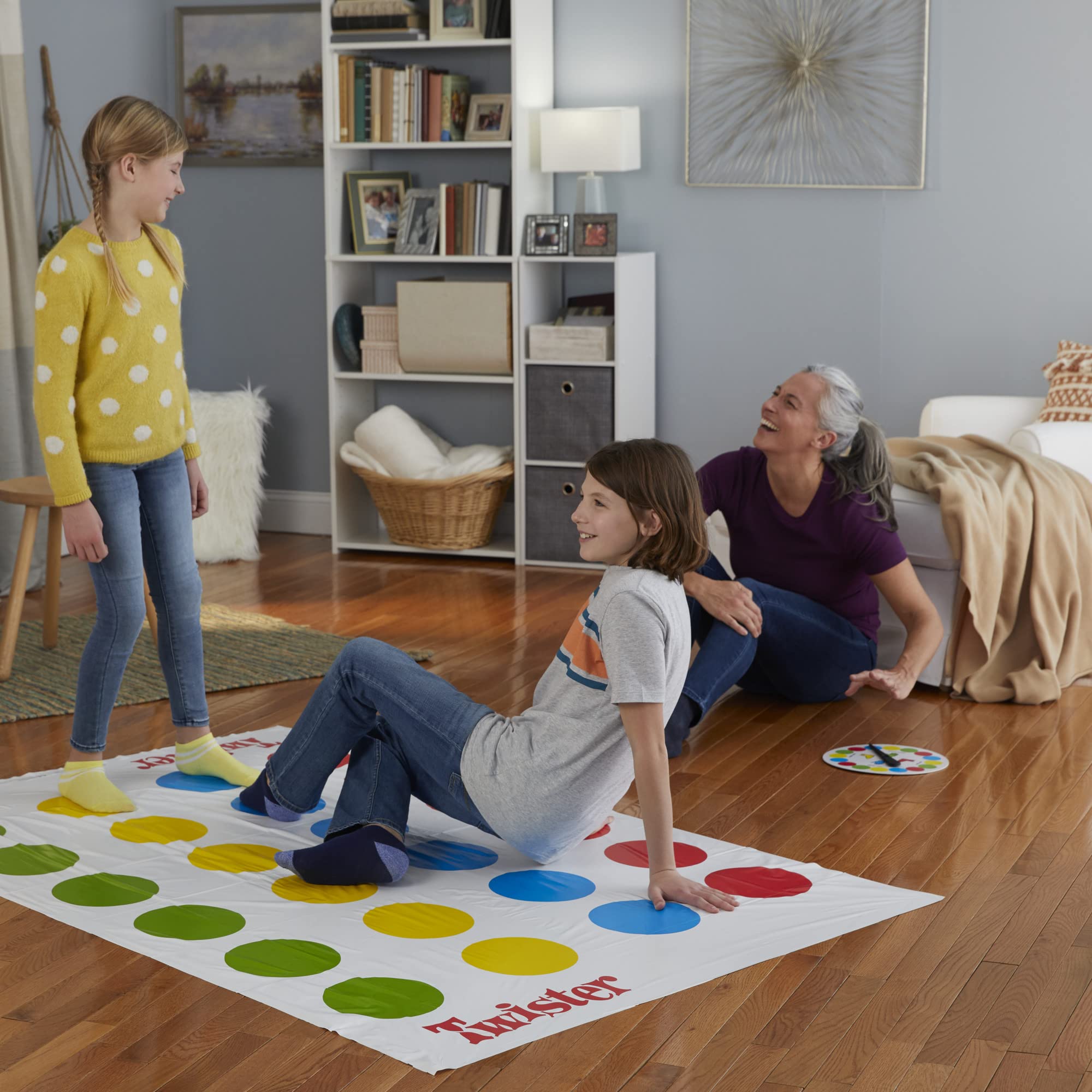 Hasbro Twister Party Game - Classic Family Board Game for 2-4 Players, Ages 6+