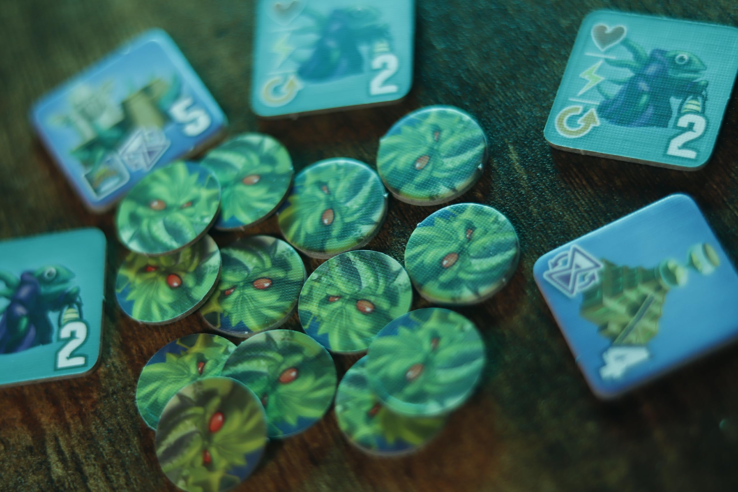 IELLO King of Tokyo Cthulhu Monster Game Pack – Expansion for King of Tokyo & King of New York