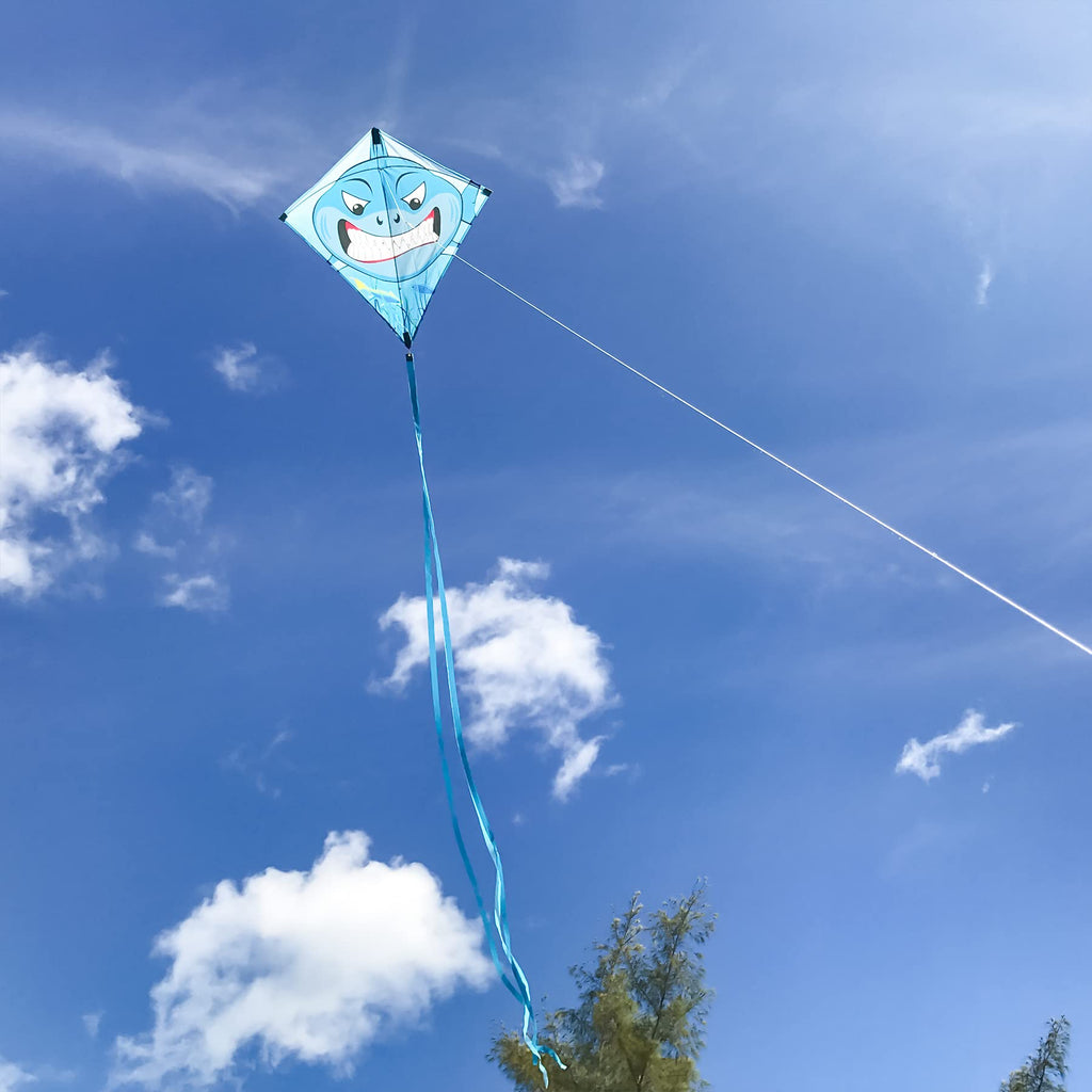 In the Breeze 30-Inch Shark Diamond Kite – Colorful, Easy-Flying Outdoor Kite for Kids & Beginners