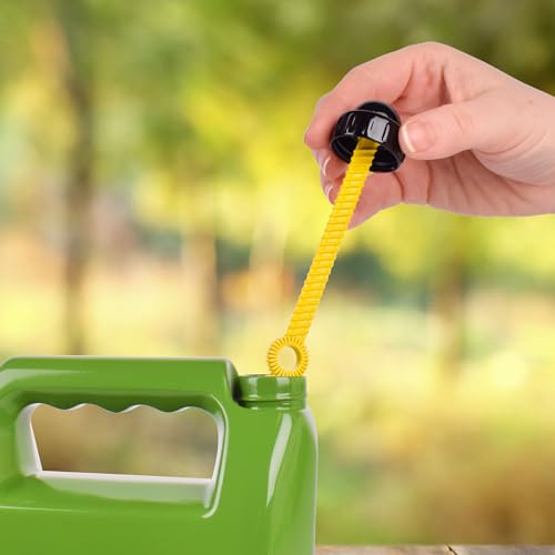 John Deere Bubble Can 24oz Outdoor Bubble Solution with Pouring Spout and Wand