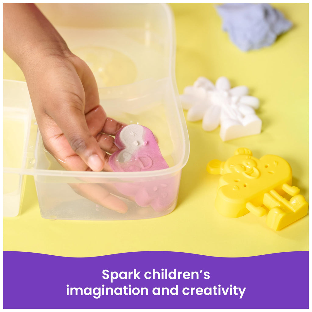 Kinetic Sand Splash Water Play Sandbox - Color-Change Sand Set with 4 Molds & Tray, Ages 3+