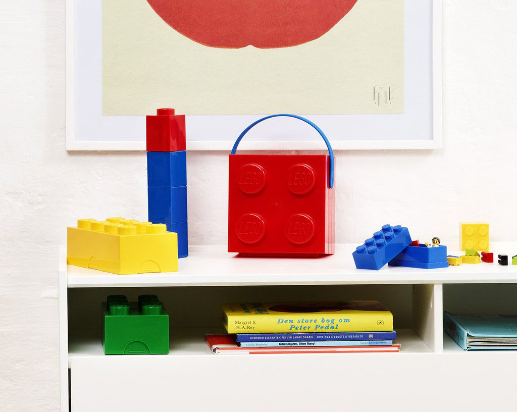 LEGO Mini Box Brick 4 - Bright Red Snack Container (1.8 x 1.8 x 1.7 in)