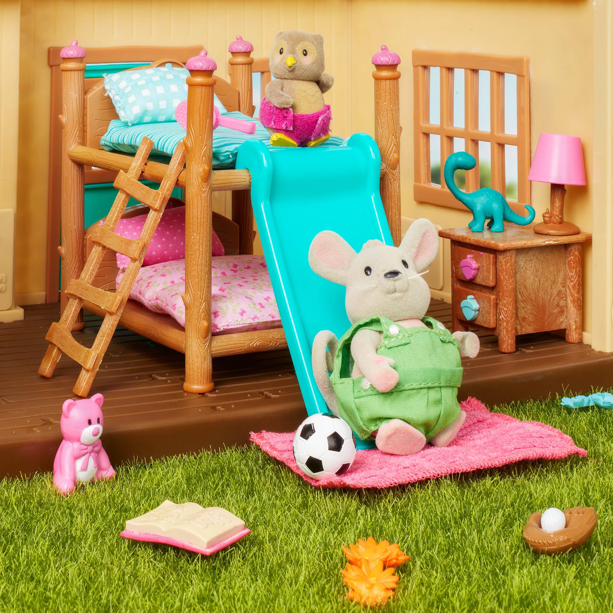 Li'l Woodzeez Bunk Beds Playset – 18-Piece Miniature Bedroom Set with Slide, Ladder, and Toys for Ages 3+