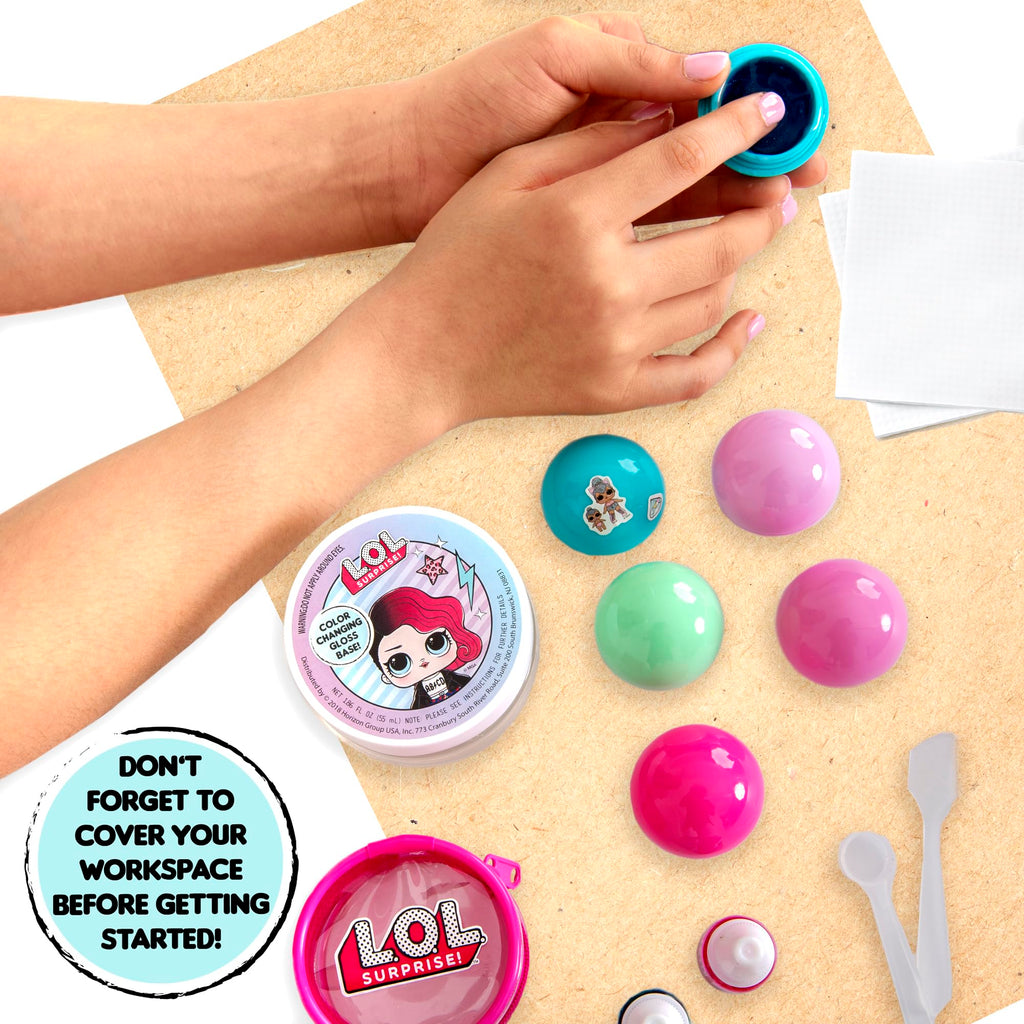 L.O.L. Surprise! DIY Color Change Lip Gloss Making Kit – Create 5 pH-Reactive Glosses with Flavors and Stickers