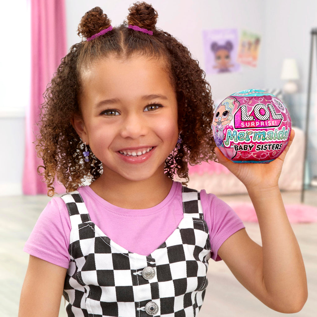 L.O.L. Surprise Mermaids Baby Sisters 8-Pack with Color-Change Tails and Accessories