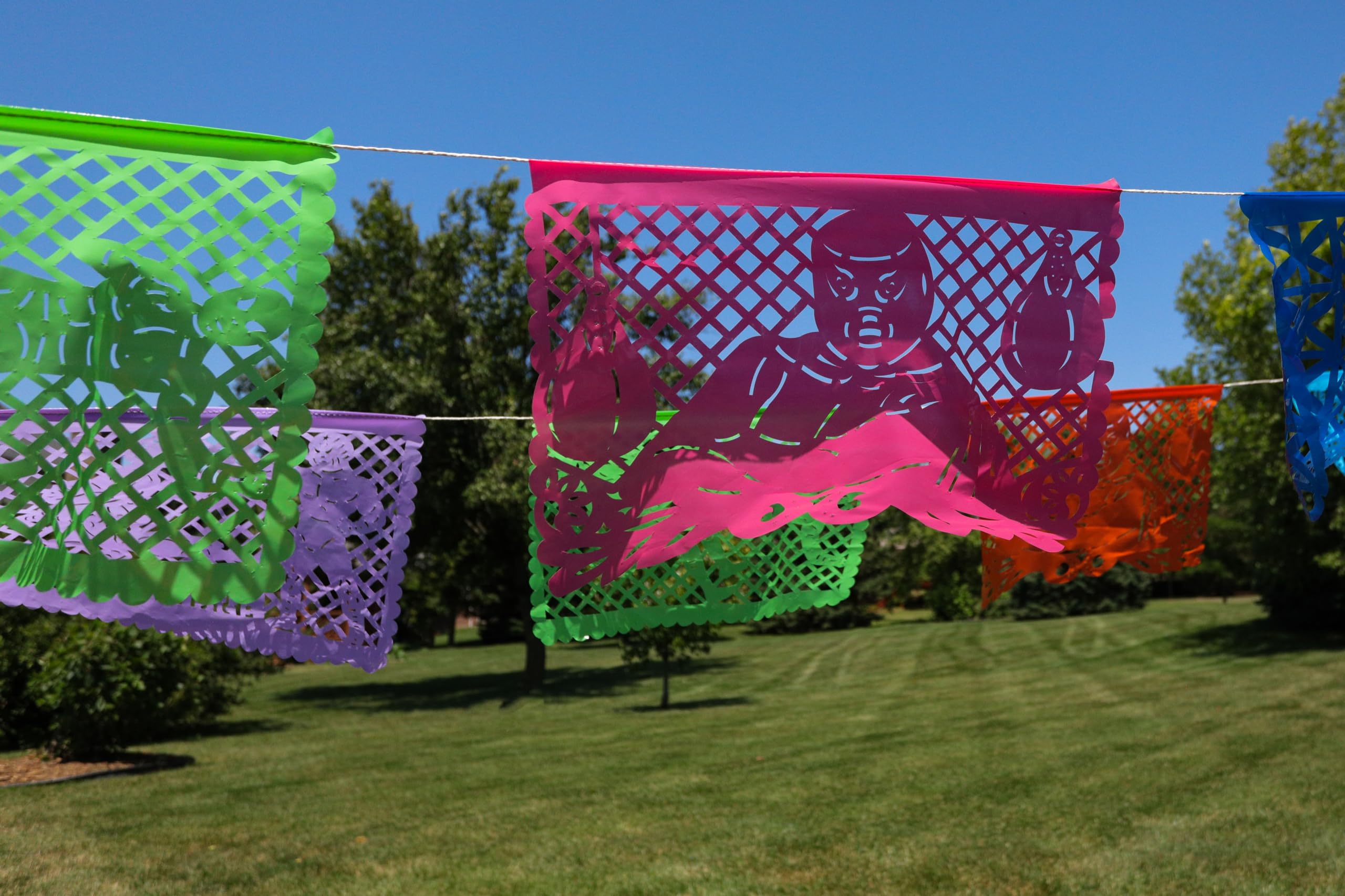 Lucha Libre Plastic Papel Picado Banner (16 ft) – 10 Oversized Flags for Mexican Wrestling Parties
