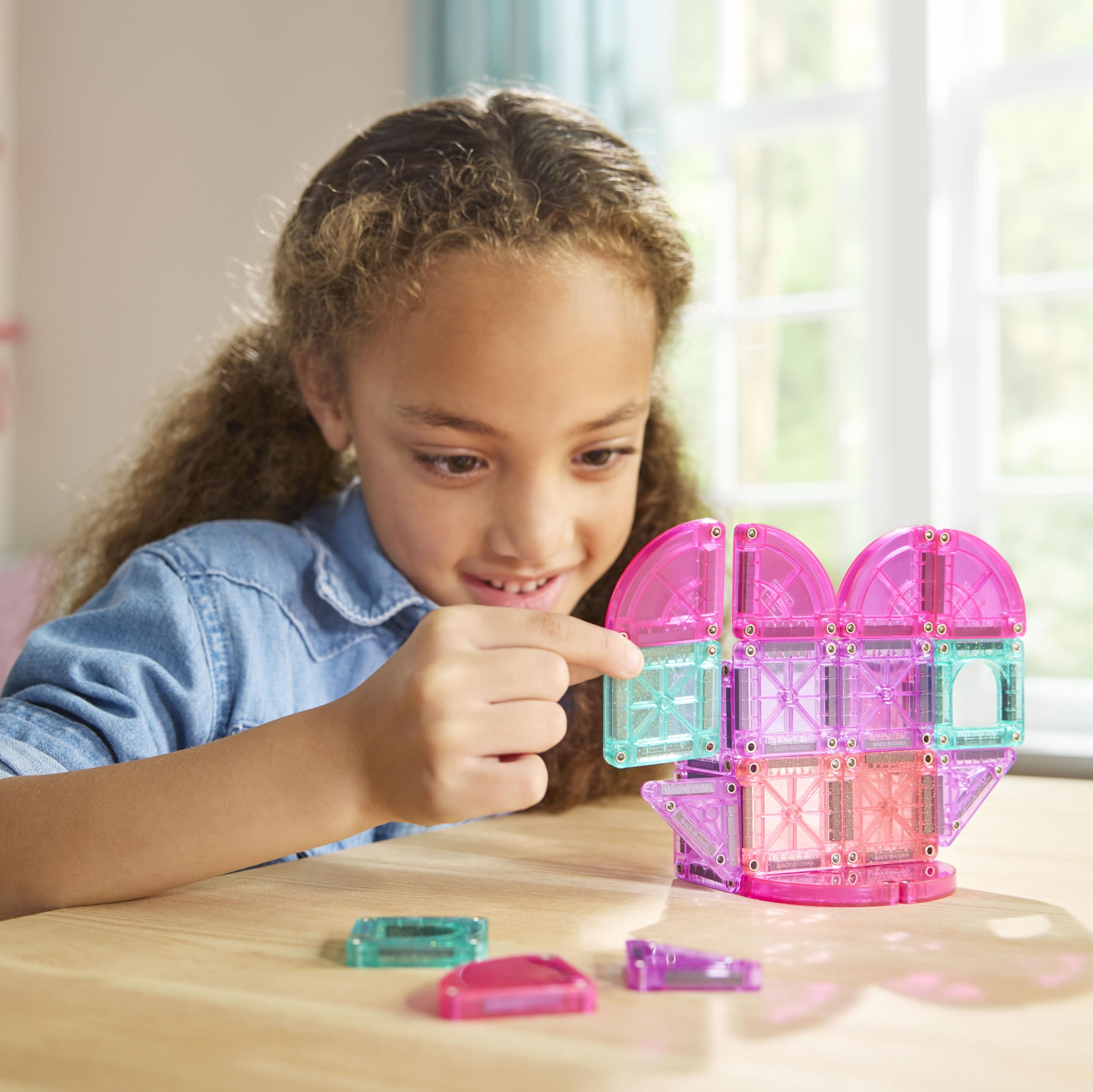 MAGNA-TILES microMAGS Heart to Heart 26-Piece Travel Set – Pink & Teal Magnetic Building Tiles with Glitter