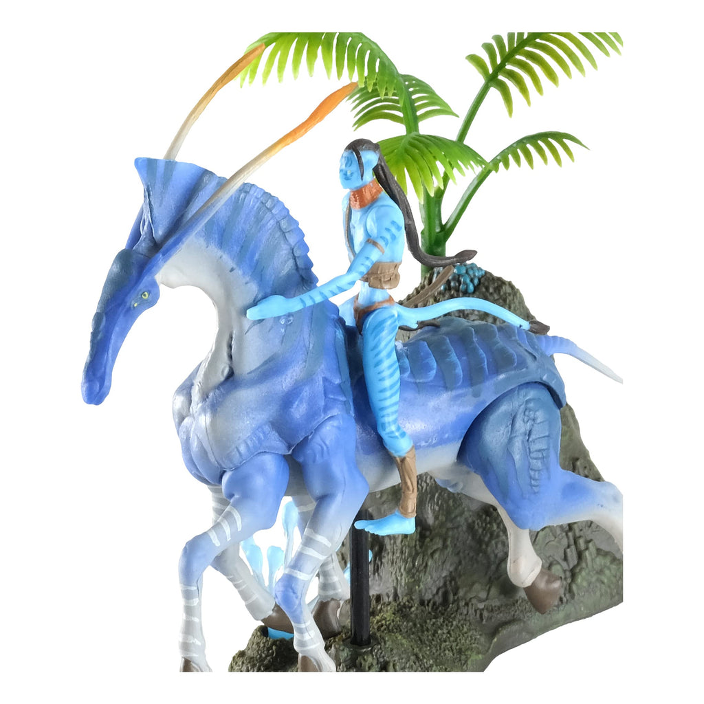 McFarlane Toys Avatar Tsu'tey & Direhorse Action Figure Set with Bioluminescent Effect