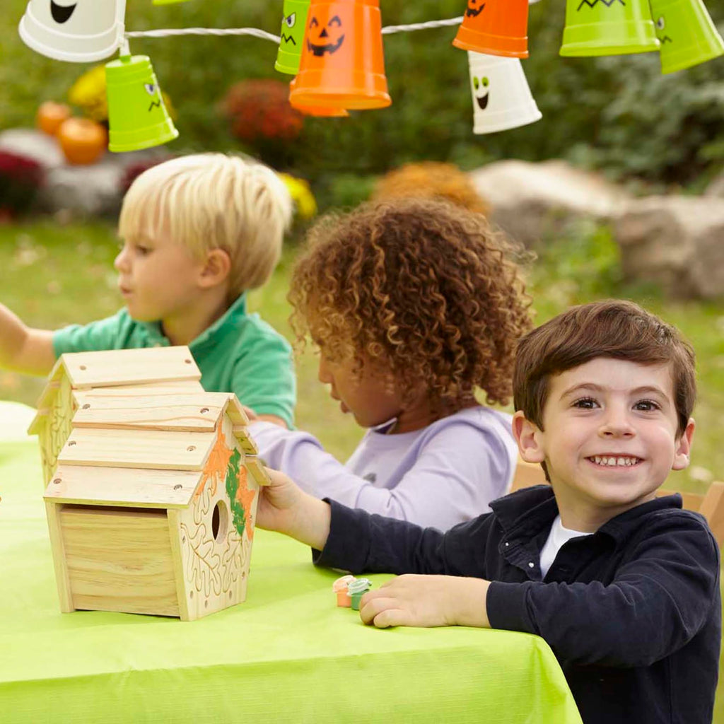 Melissa & Doug Created by Me! Birdhouse Kit – Build and Paint a Wooden Bird House for Kids Ages 4-7