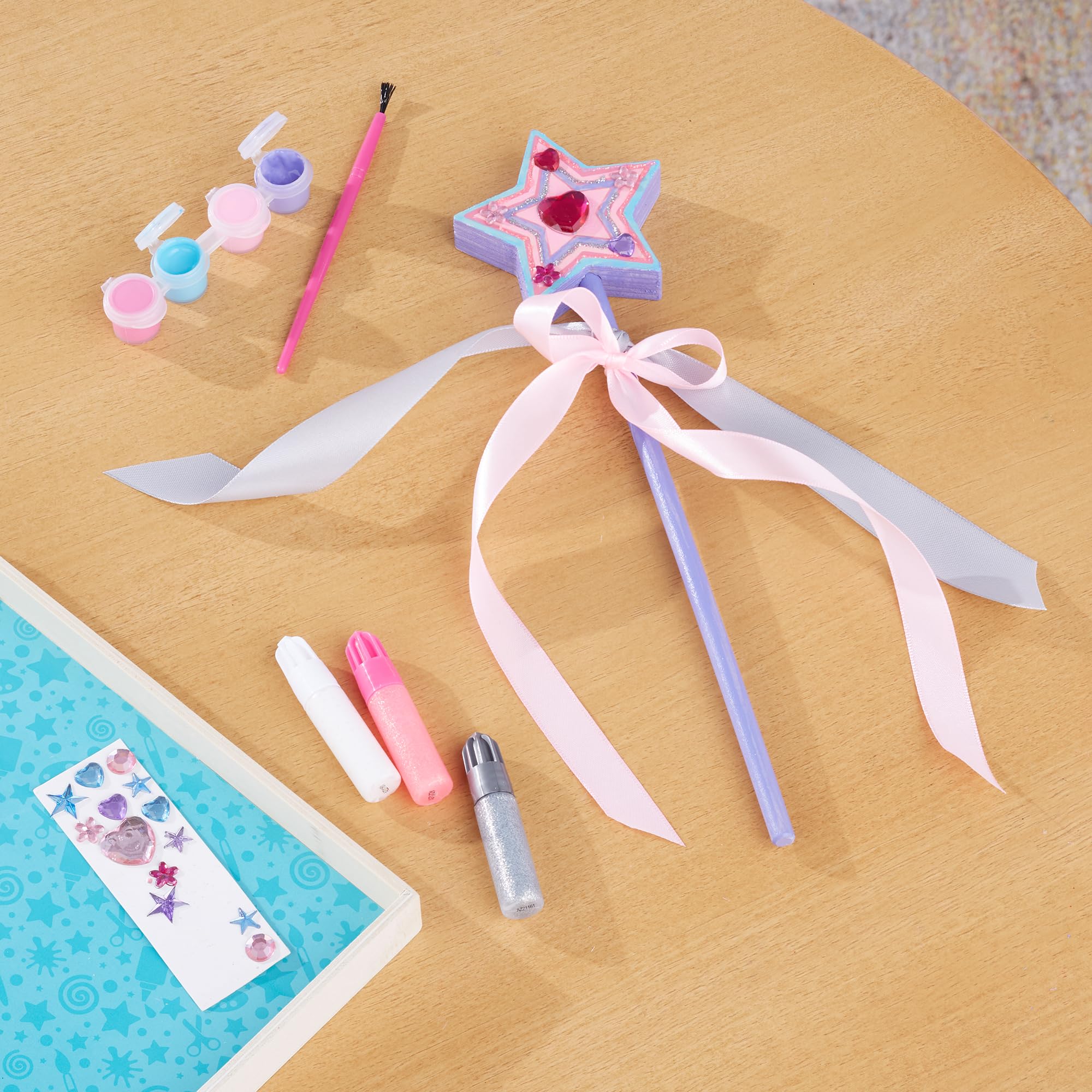 Melissa & Doug Created By Me! Princess Wand Craft Kit – Paint, Gems, Glitter & Ribbons for Kids Ages 4+