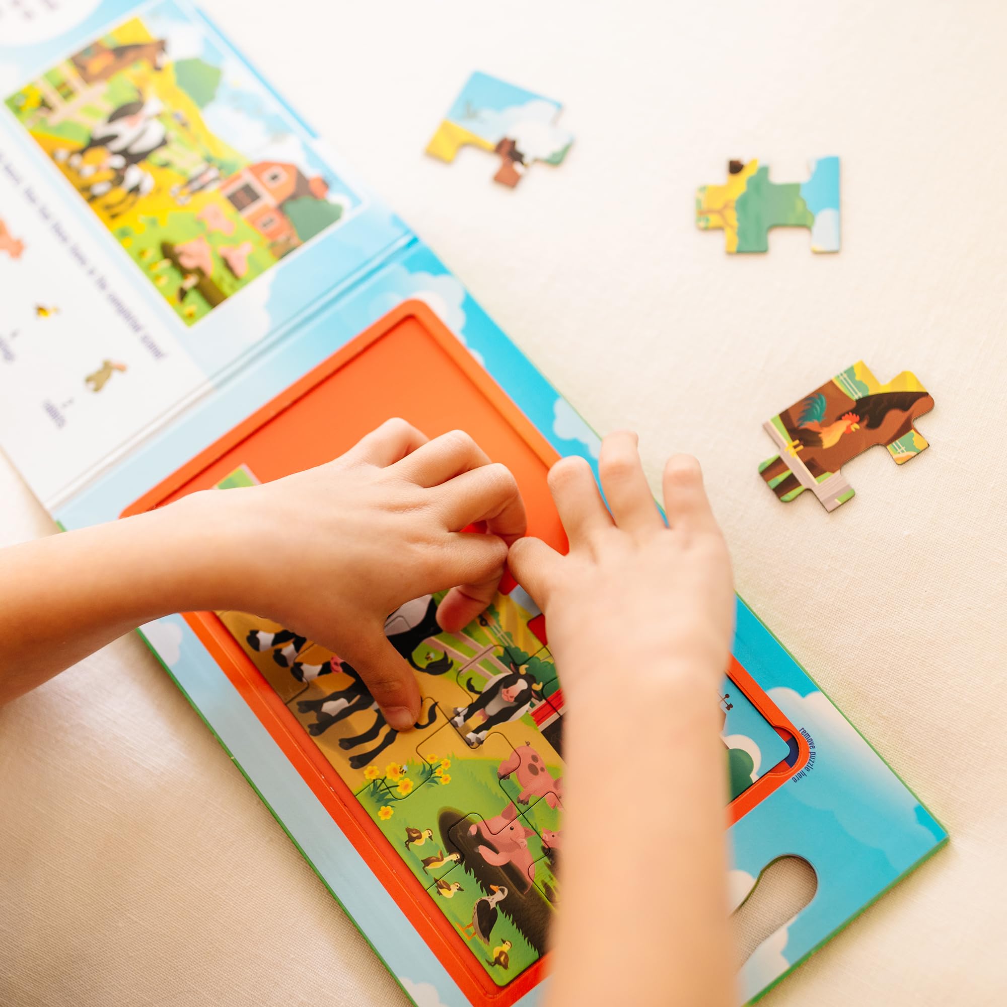 Melissa & Doug Magnetic Travel Puzzle Set – On the Farm (2 x 15 Pieces)