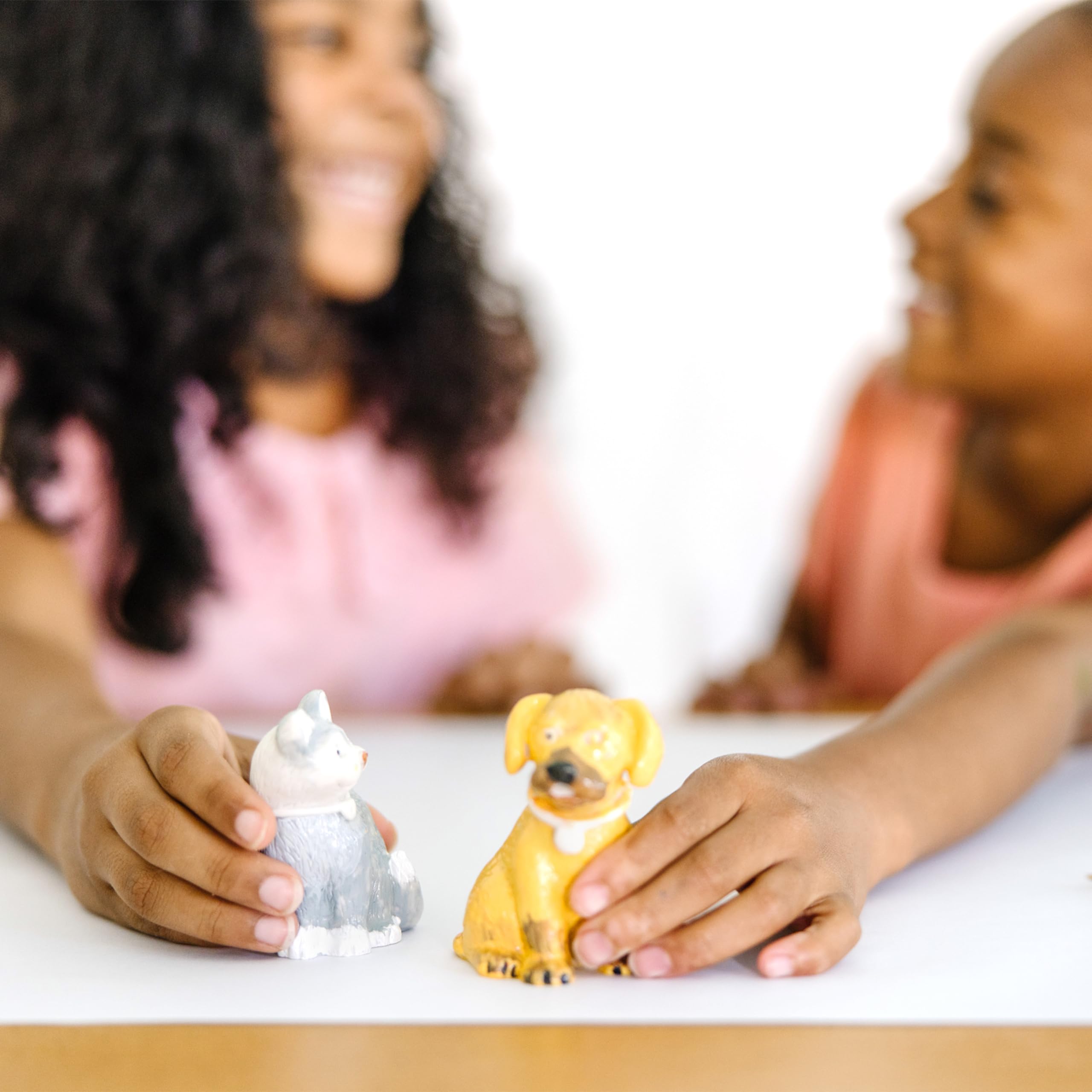 Melissa & Doug Pet Figurines Craft Kit – Paint Your Own Resin Dog and Cat