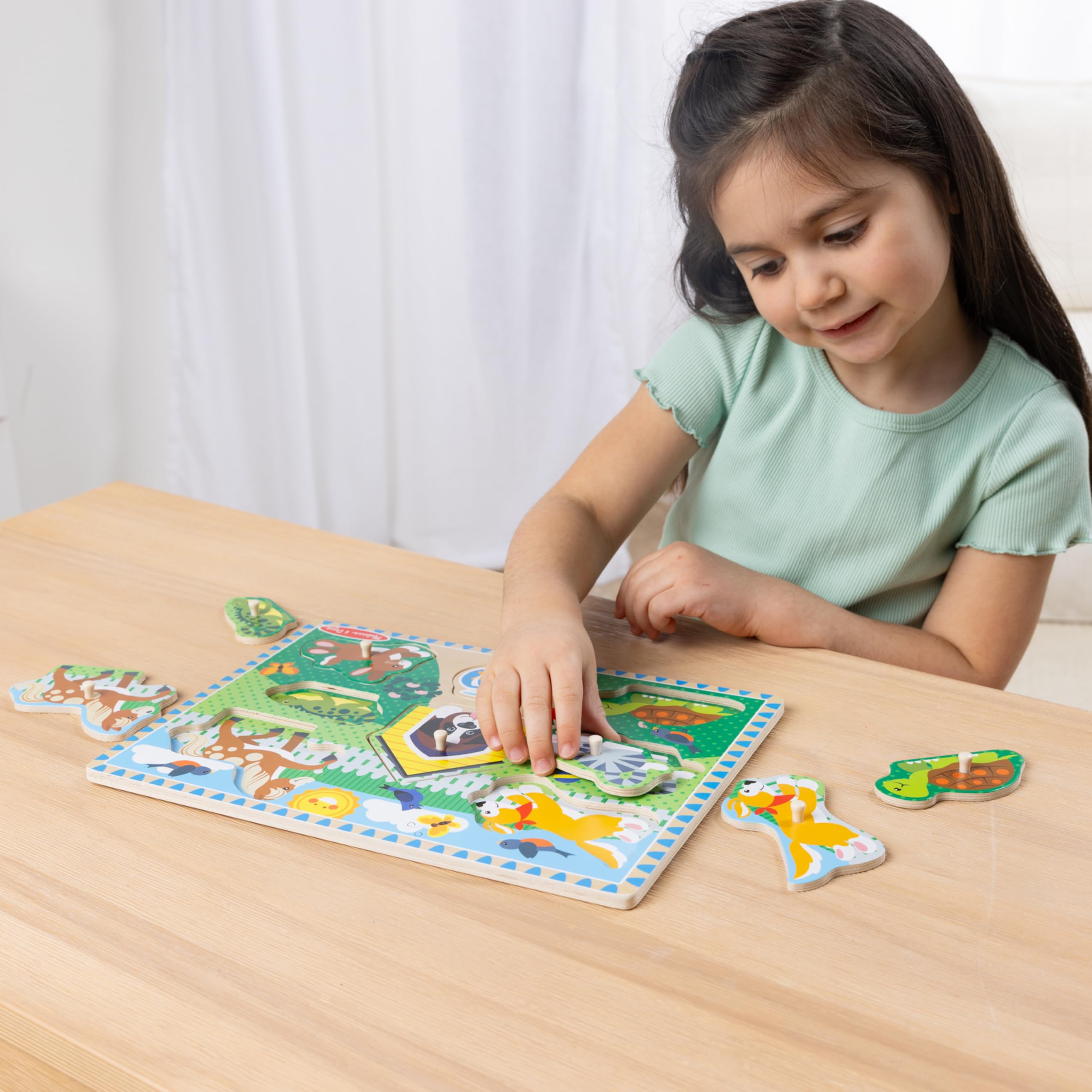 Melissa & Doug Pets Wooden Peg Puzzle – 8 Pieces for Toddlers Ages 2-4