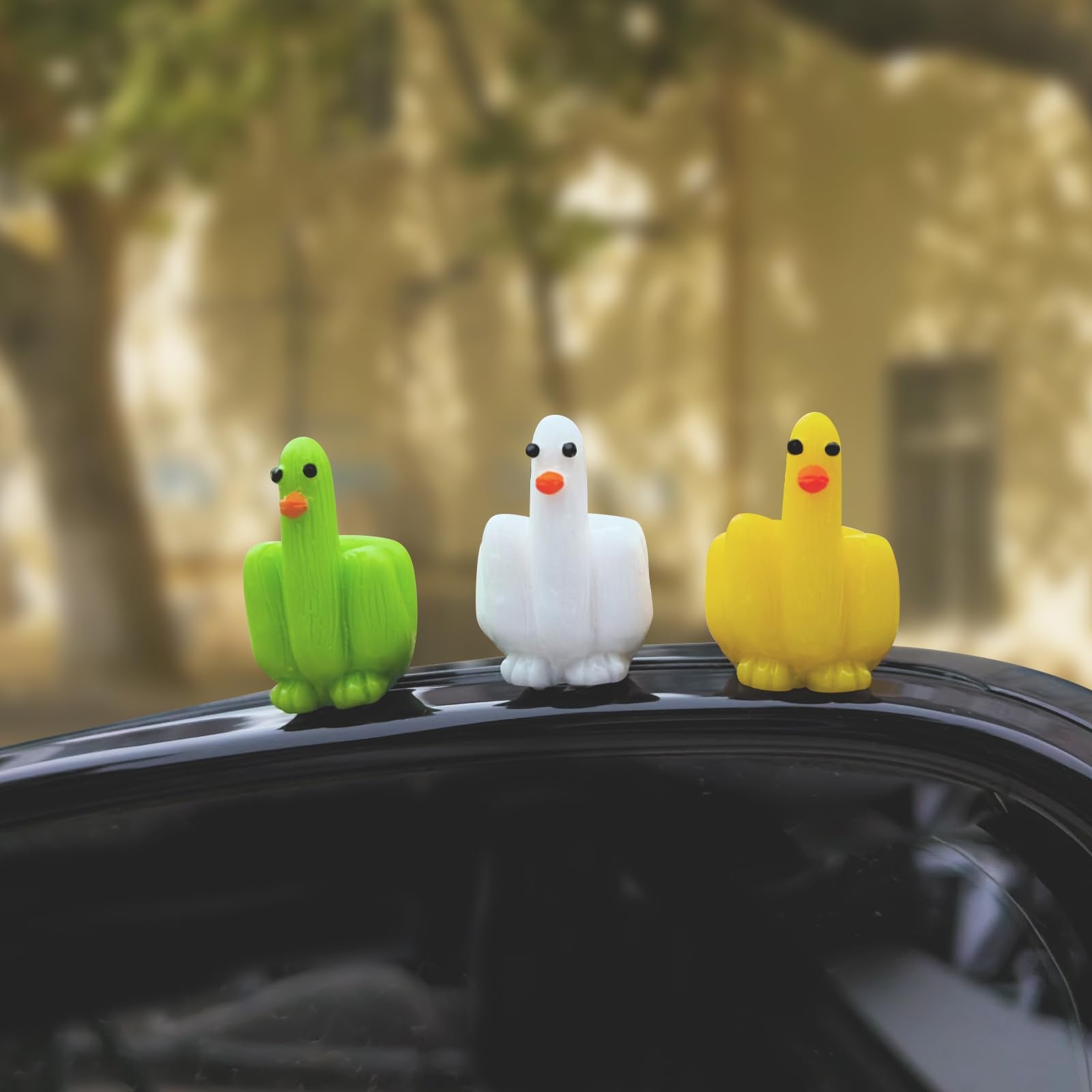 Mini Resin Ducks (35-Pack) – Funny Finger-Designed Tiny Ducks for Hiding Prank, Car Decor, Dollhouse