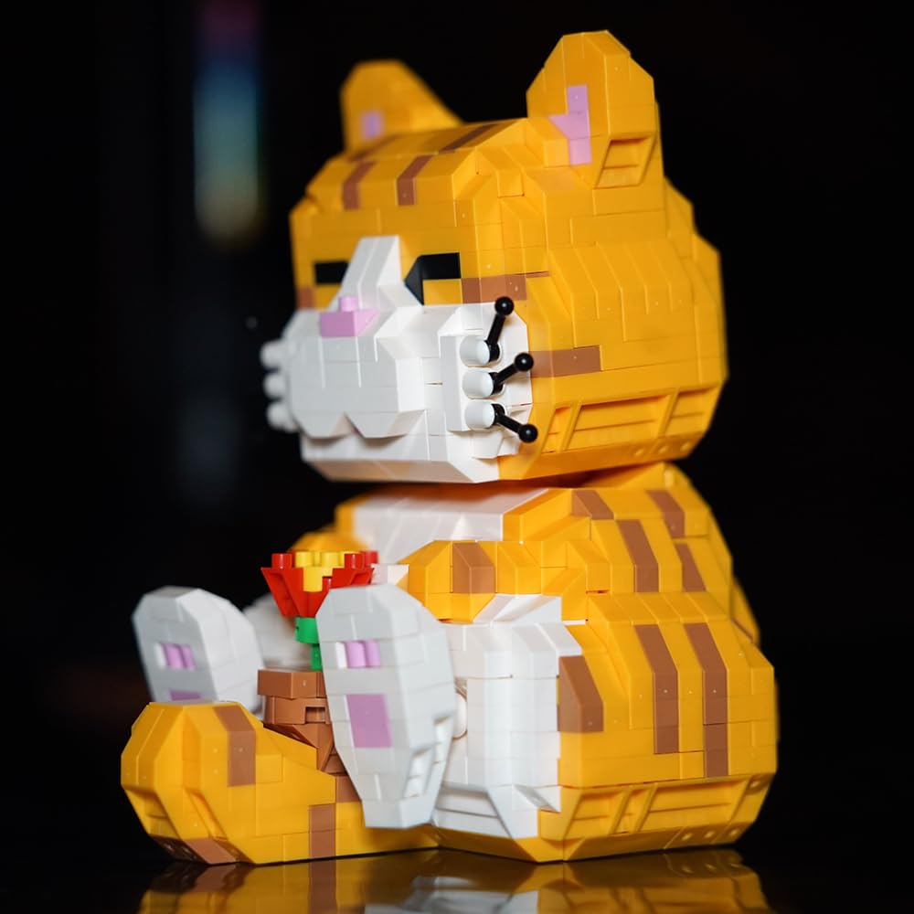 Myweyde Orange Cat Building Blocks – 834 Pieces Micro Building Set for Adults & Kids