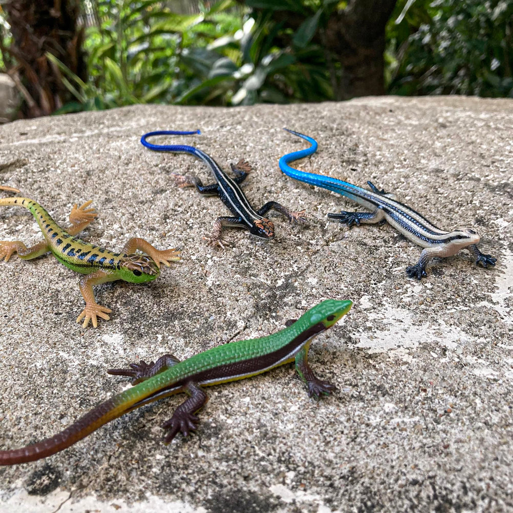 NAKIMO 4-Pack Realistic Plastic Lizard Toys - Fake Lizards for Cake Decor, Prank Props, Educational Reptile Figurines