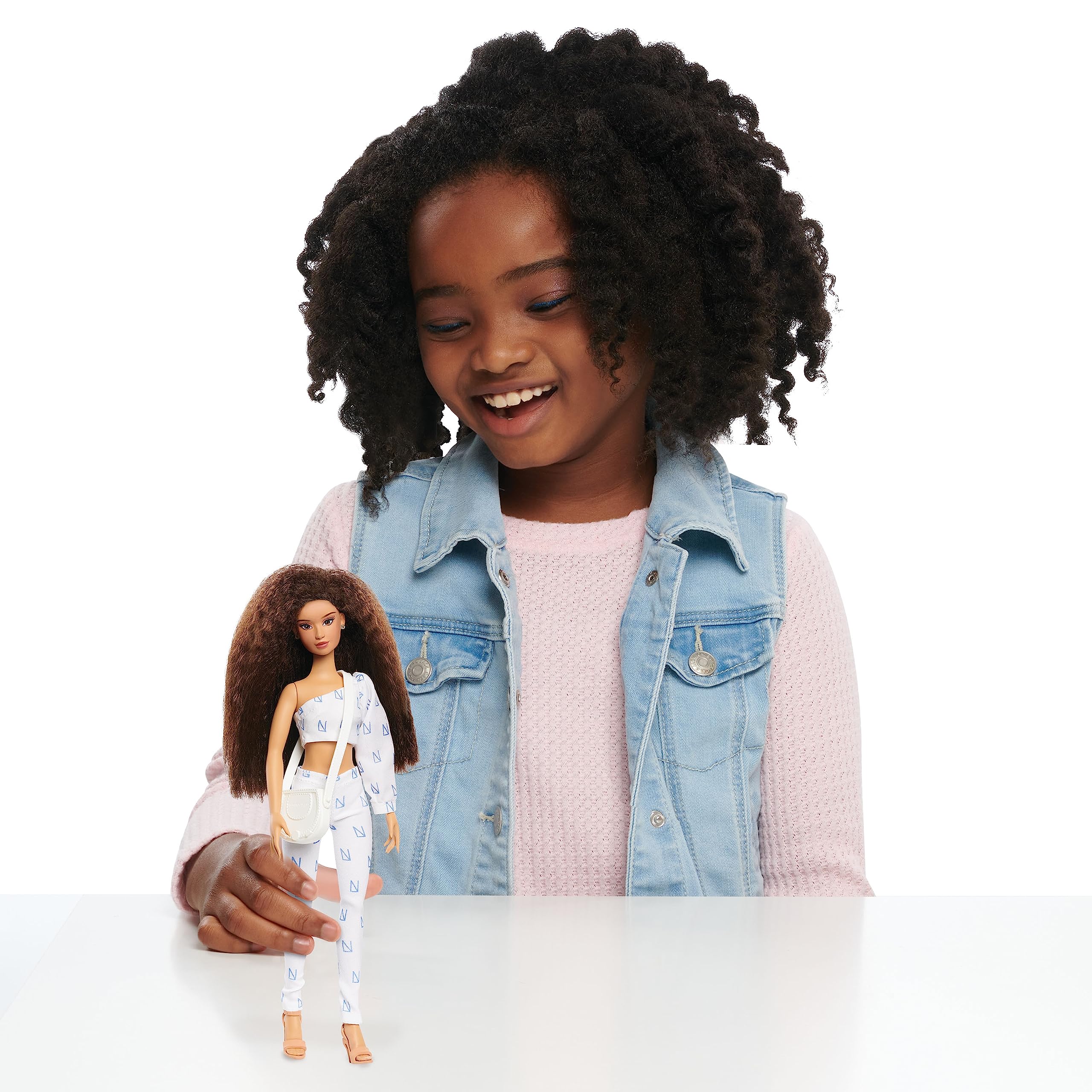 Naturalistas Kelsey 11.5-Inch Fashion Doll with 4B Textured Hair, Light Brown Skin, and Poseable Body