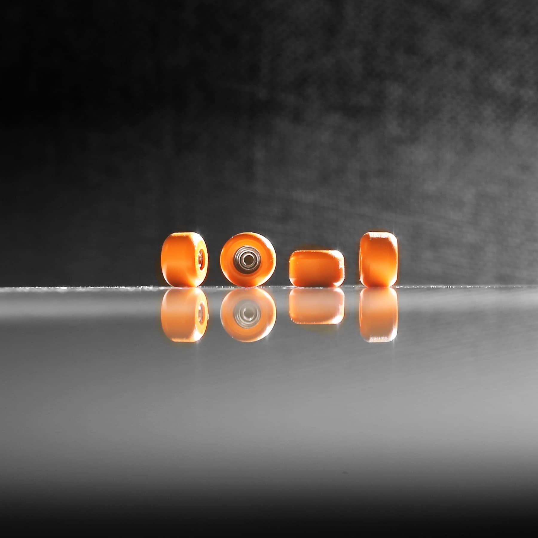 NOAHWOOD Fingerboards PRO Handmade Wheels with Self-Locking Nuts – Orange (7.5mm x 5mm, PEEK)