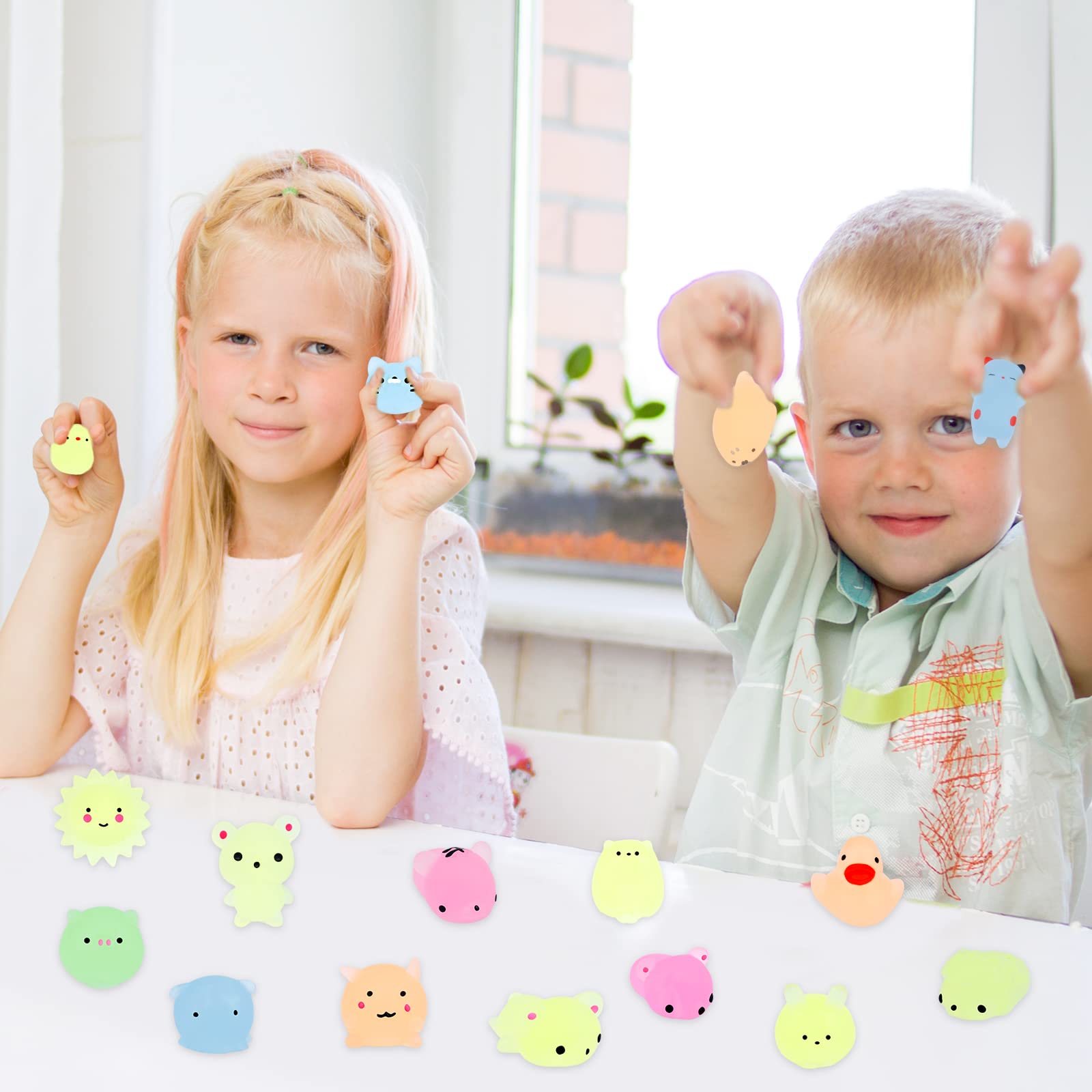 Outee 16-Pack Mini Mochi Animal Toys – Glow in the Dark Stress Relief Squishies for Kids Party Favors