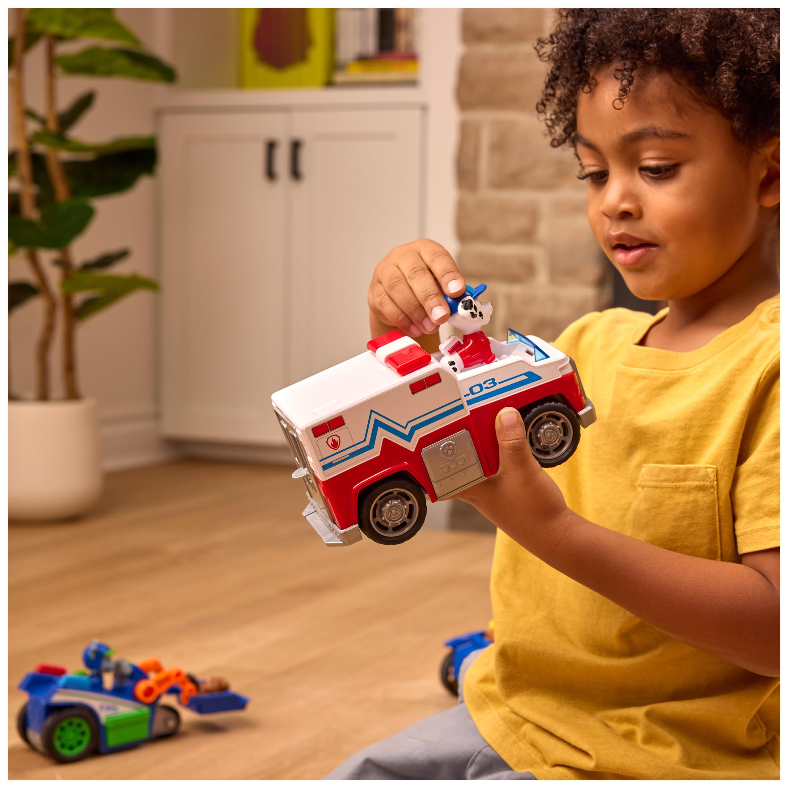 PAW Patrol Marshall Rescue Responder Vehicle with 2 Figures – 6-Inch Pull-Back Toy Truck, Ages 3+
